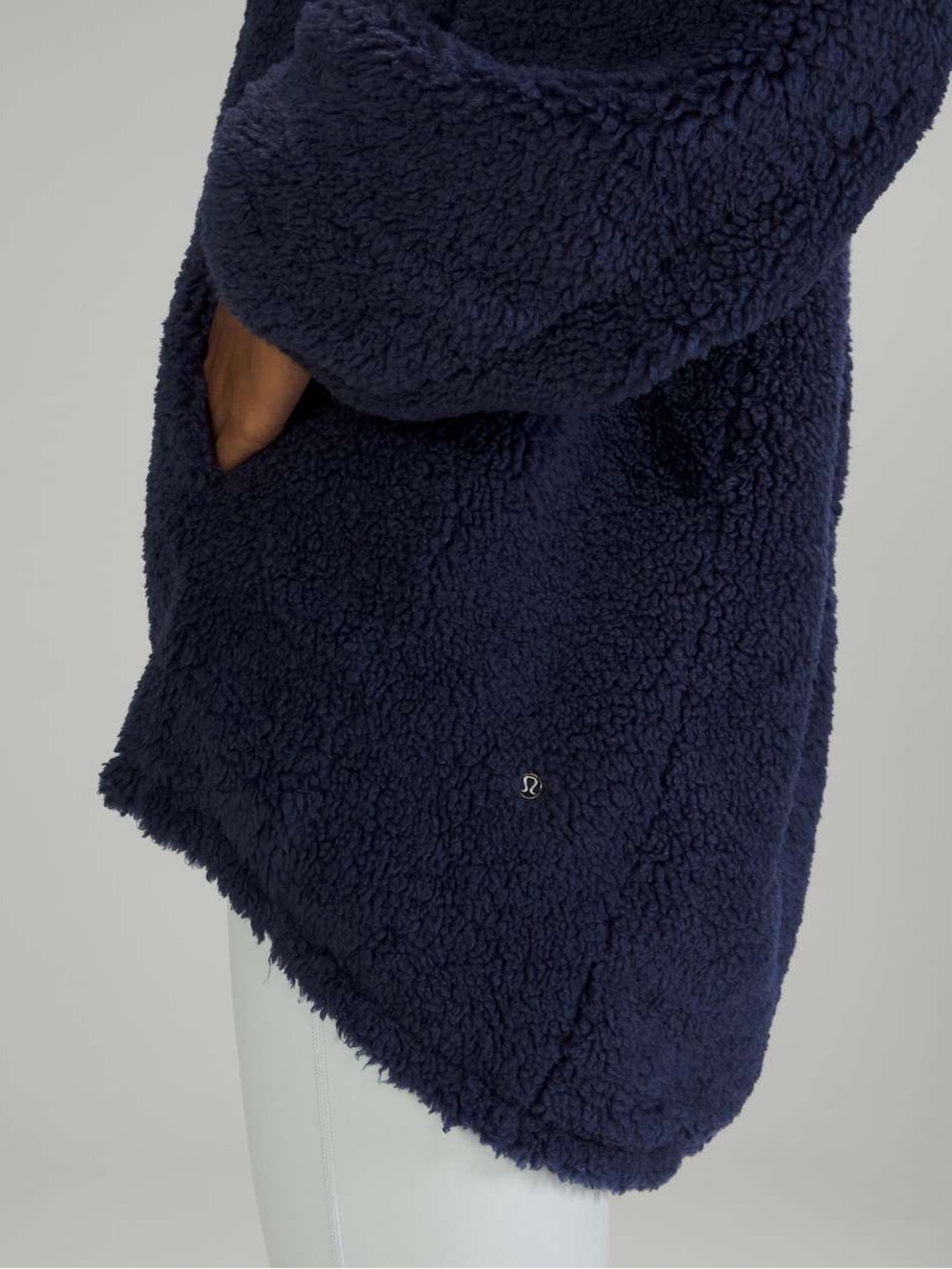 LULULEMON • Warmth Restore Long Pullover in Night Sea - Picture 3 of 15